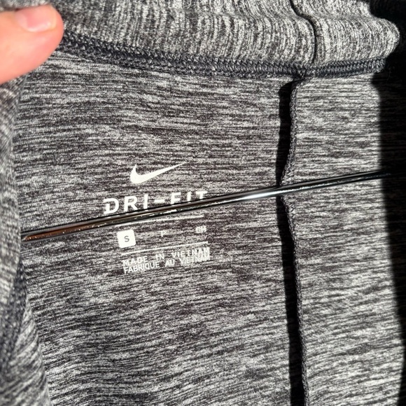 Nike Dry Fit Draped Cardigan - Picture 3 of 6